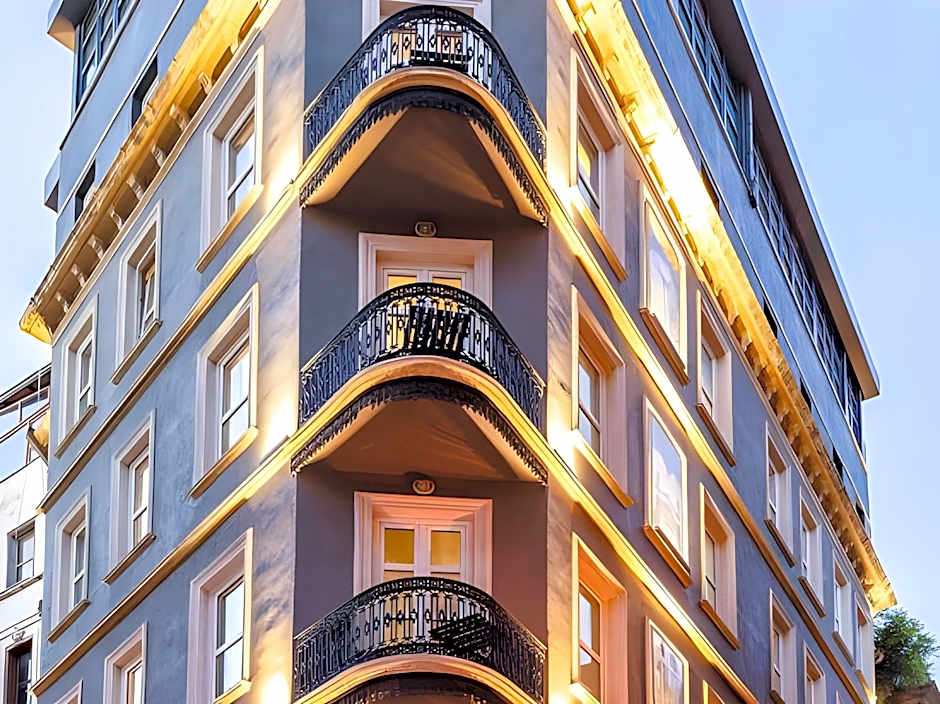 Petros Boutique Hotel