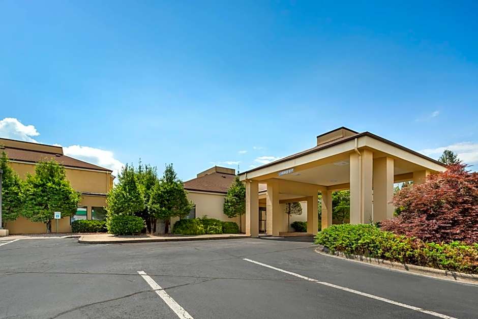 Quality Inn West of Asheville