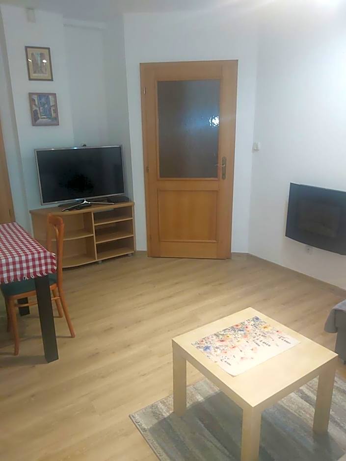 Chata nad kúpaliskom