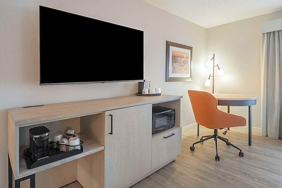 Hampton Inn By Hilton and Suites Moncton New Brunswick