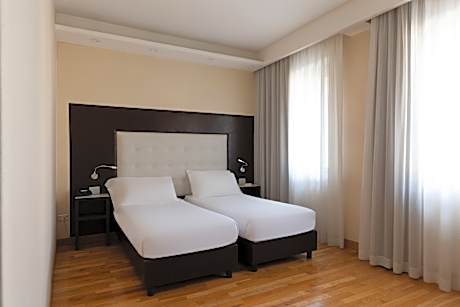 double or twin standard