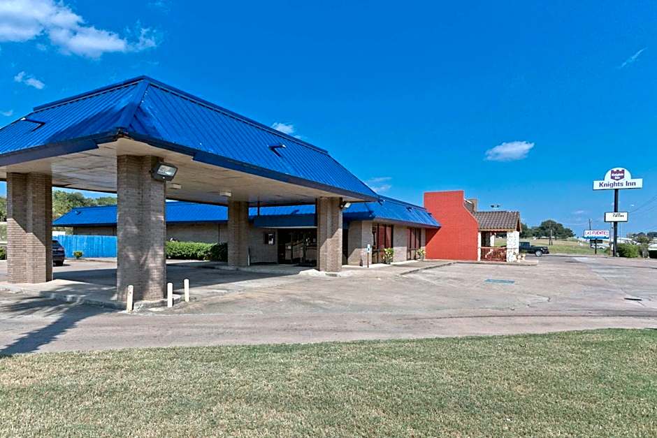 Knights Inn Brenham