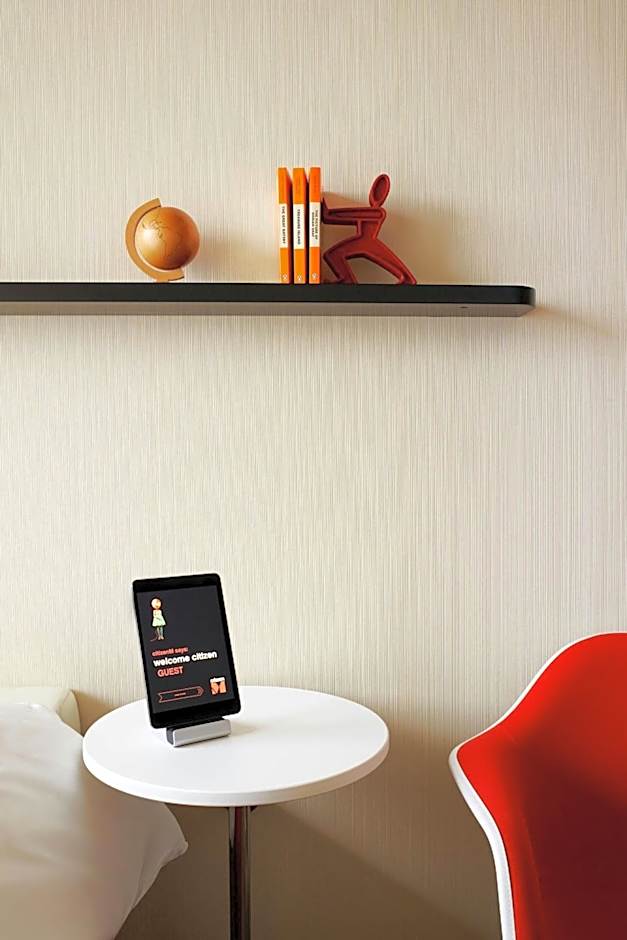 citizenM Schiphol Airport