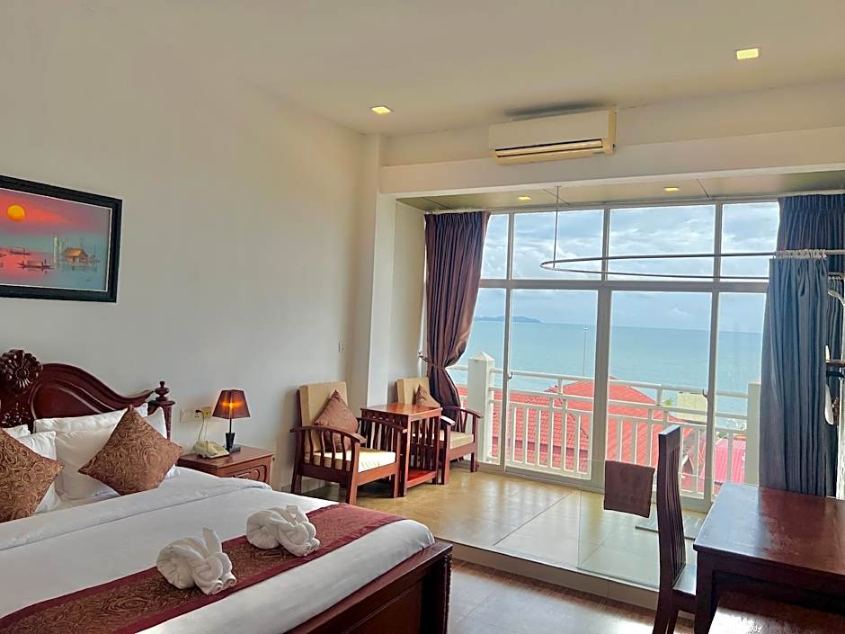 Aristocrat Residence & Hotel