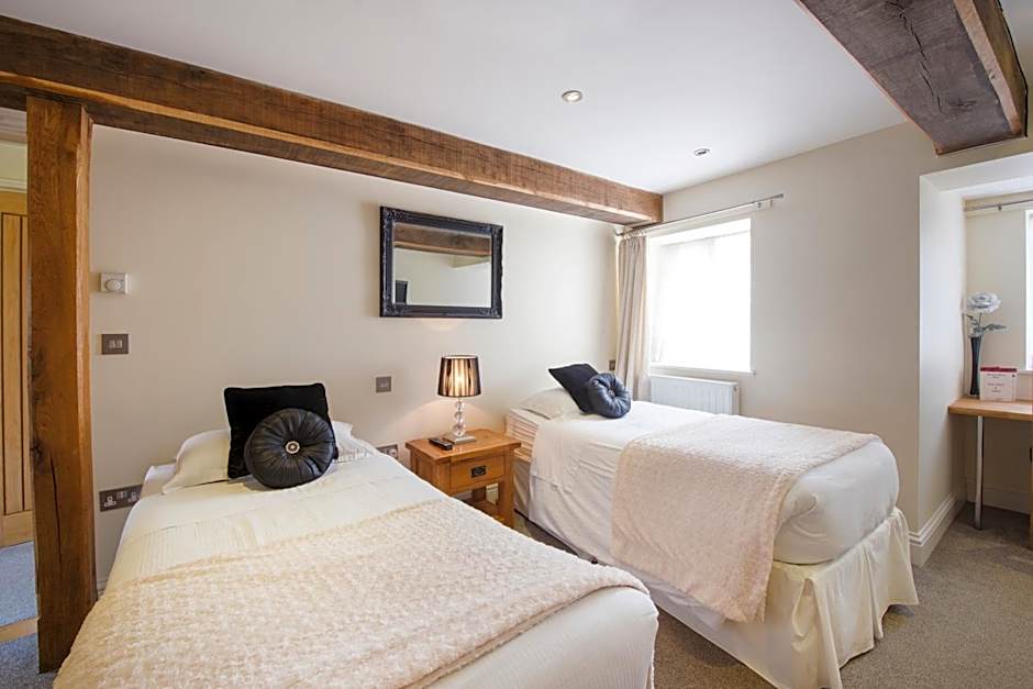 Newtown House Hotel