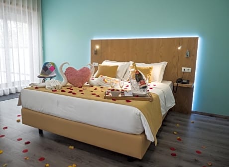 Romantic Package - Double Room with River View