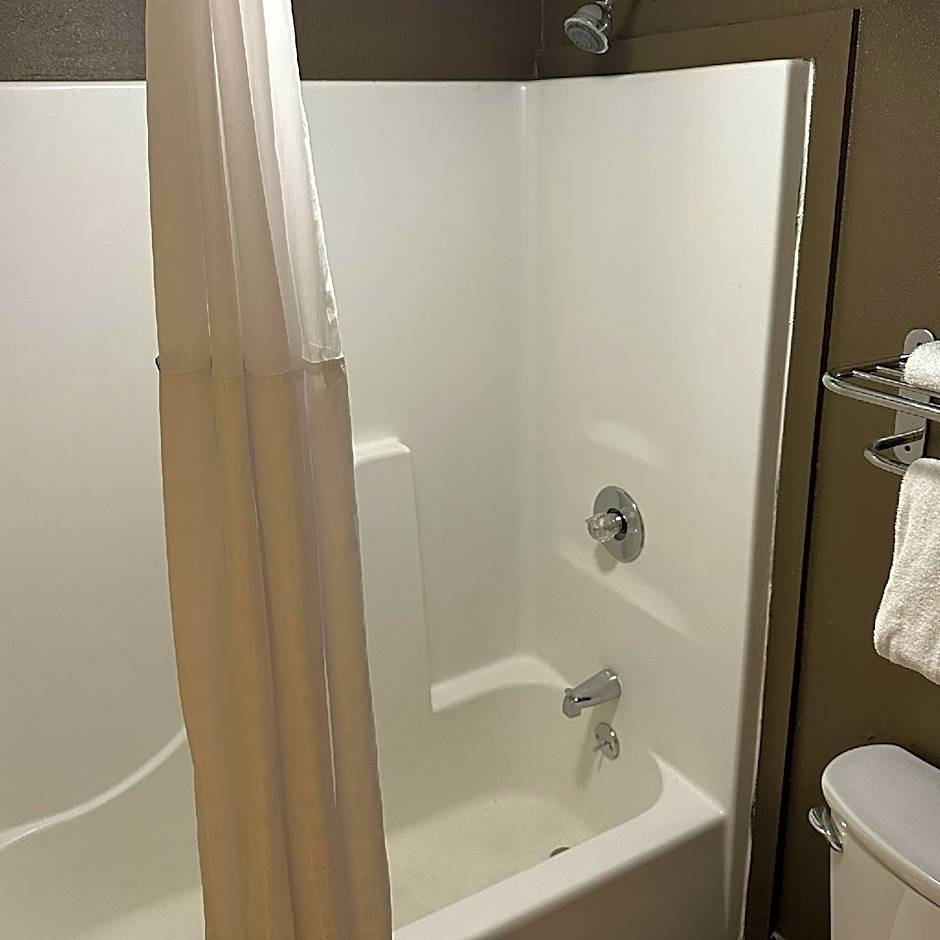 Red Roof Inn & Suites Marysville