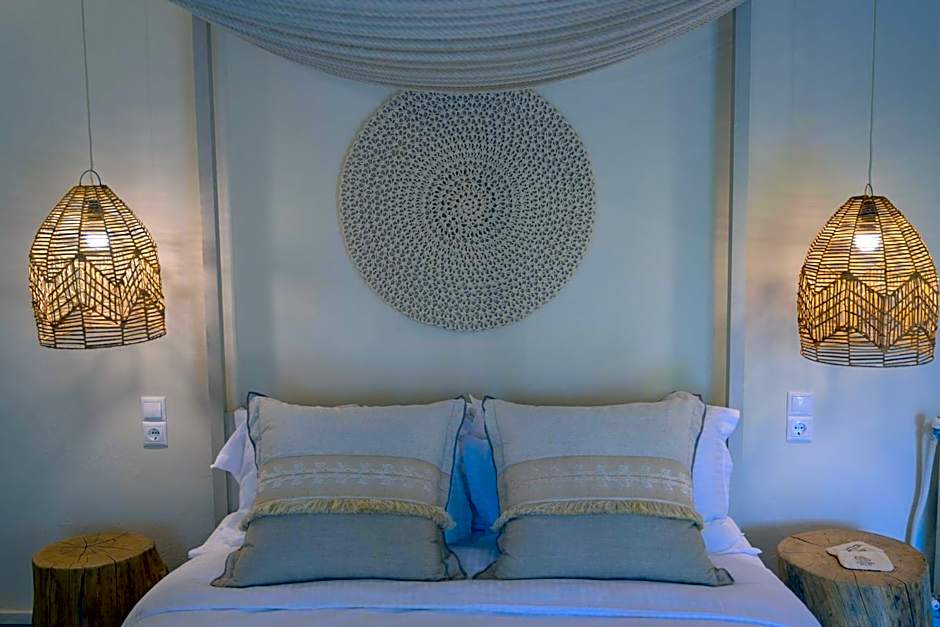 Oikies Small Elegant Houses