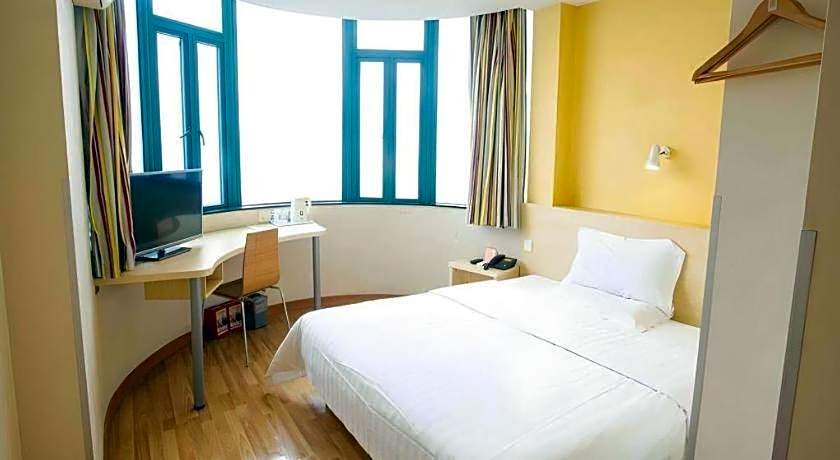 7 Days Inn Dongguan Changping Railway Station