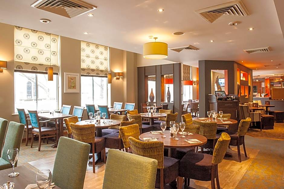 Premier Inn Swansea City Centre