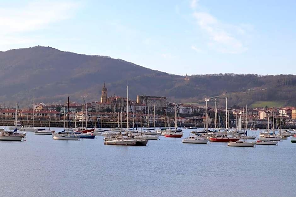 Chambres d'hôtes "HOR DAGO" près de la gare d'Hendaye avec le petit-déjeuner