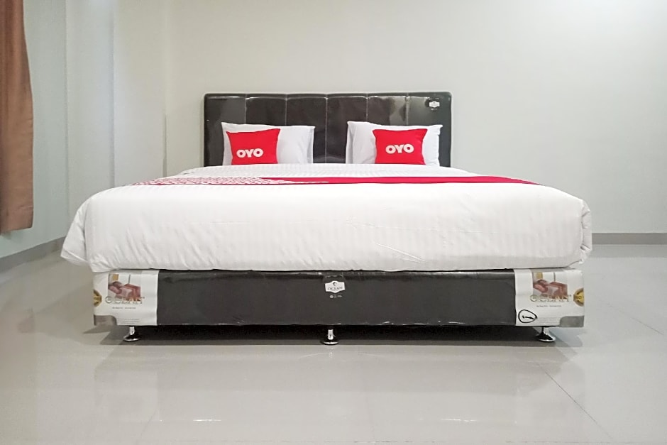 OYO 2382 Wisata Hotel