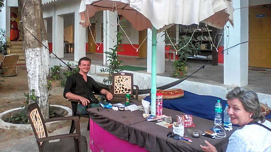 Backpacker Panda Chand Palace