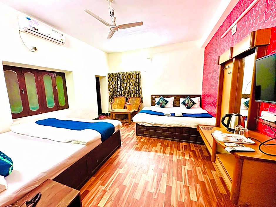 Hotel SSR Palace Mount Abu