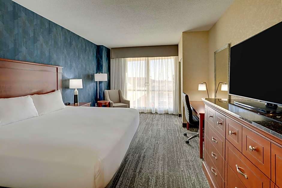 DRURY INN & SUITES MT VERNON