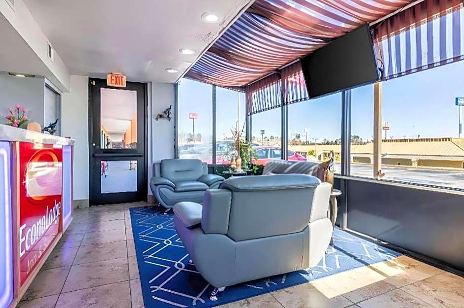 Econo Lodge Inn & Suites Macon North