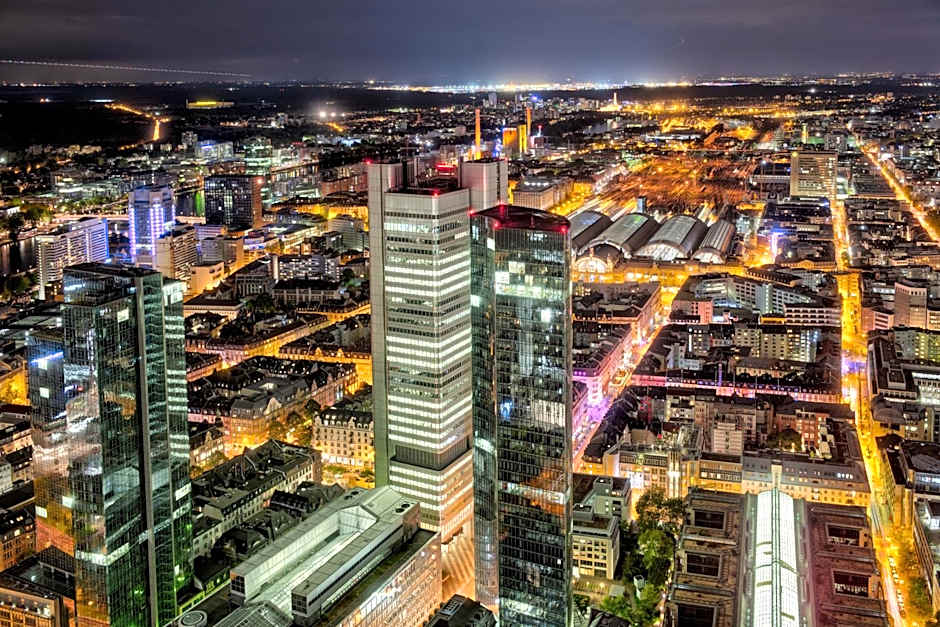 Grand Hotel Downtown