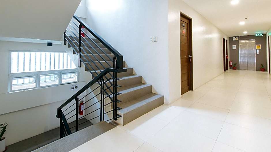 RedDoorz near Fernwoods Garden Quezon City