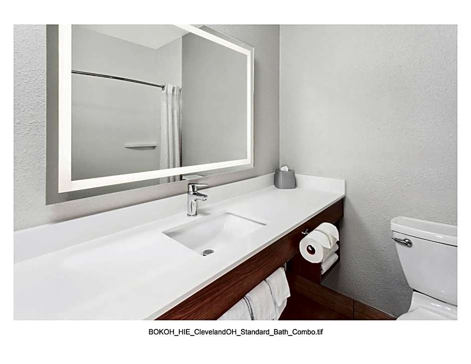 Holiday Inn Express Brookpark-Cleveland Airport Hotel By IHG