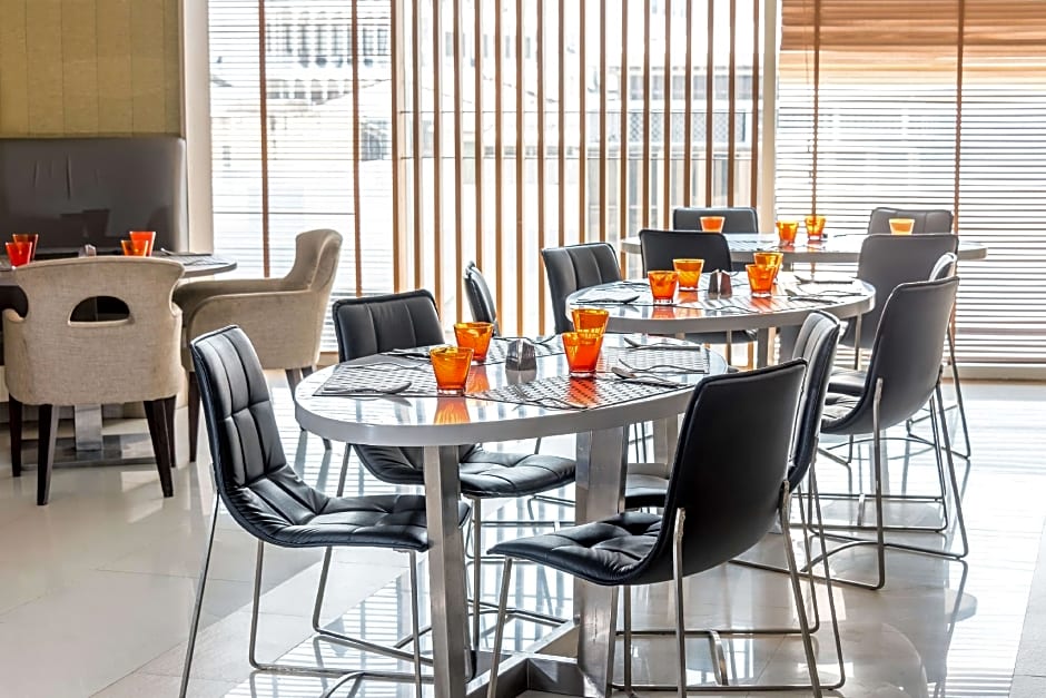 Hilton Garden Inn Bangkok Silom