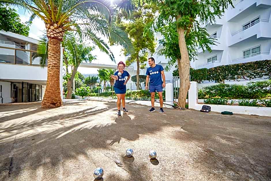 Gavimar Ariel Chico Hotel and Apartments