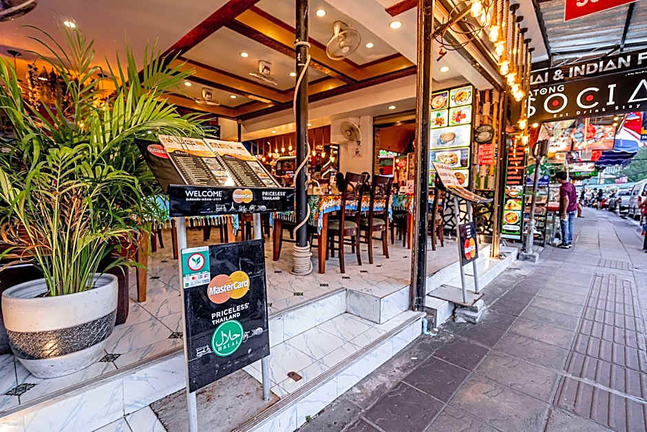 Patong Social Hotel & Restaurant, Patong Beach