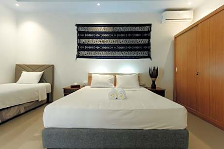 Deluxe Family Suite