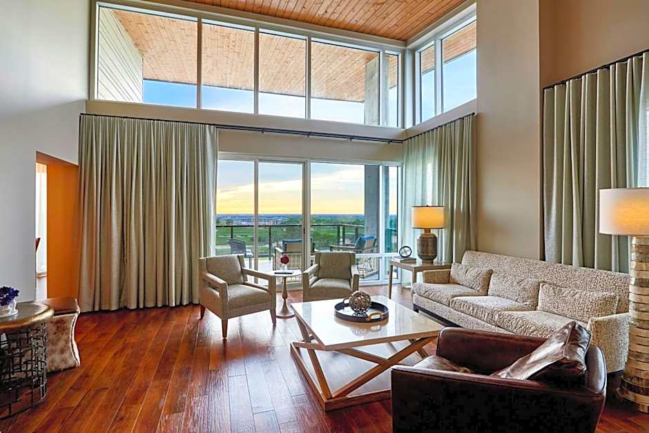 The Stella Hotel, Autograph Collection