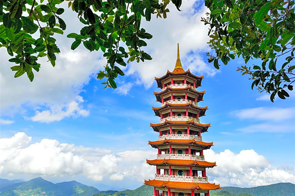 Midhills at Genting by Sky Suite