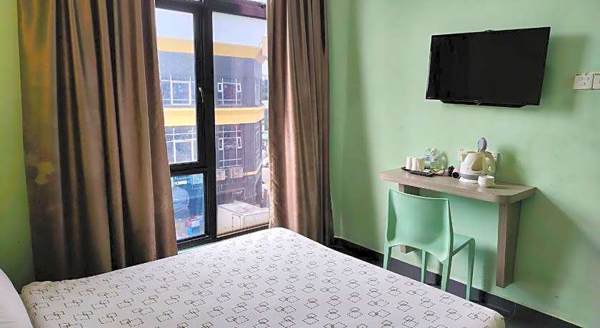 Kozi Hotel - Bukit Indah