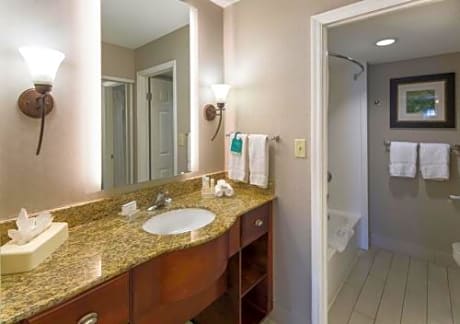 Non-Smoking Two Bedroom Double Suite