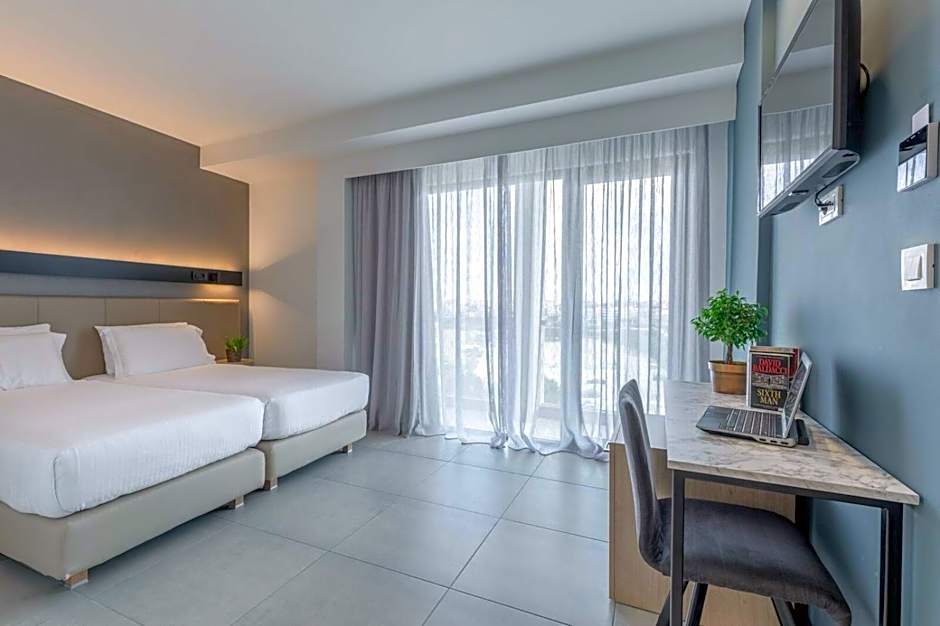 Avra Hotel