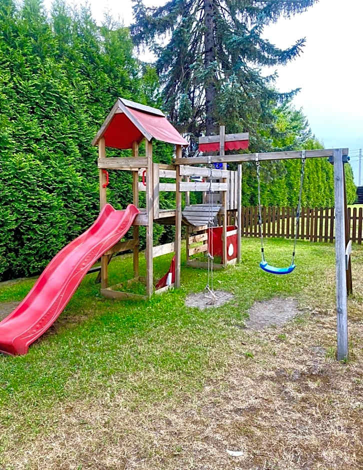 Old Tree Village & Restaurant