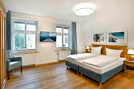 Superior 3-Room Apartment