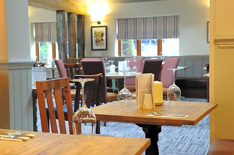 White Hart by Chef & Brewer Collection