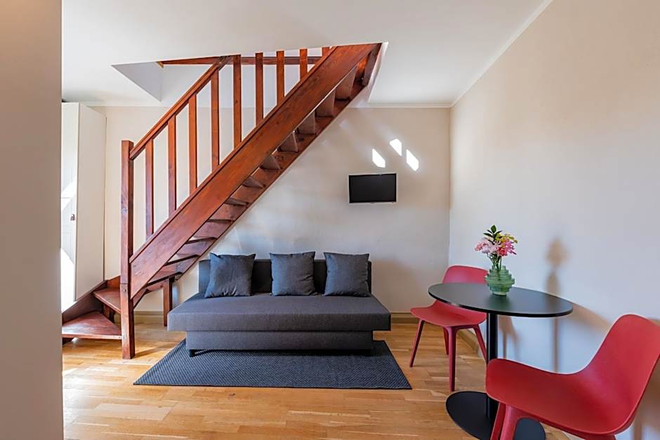 SUITE & APART