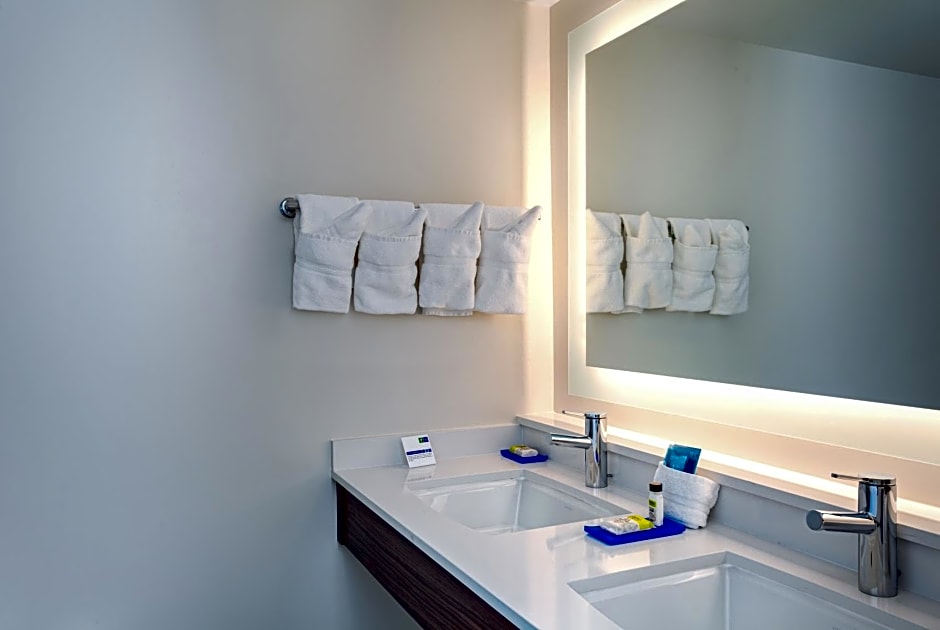 Holiday Inn Express Tampa-Brandon By IHG