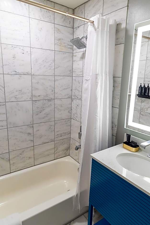Inn On St. Ann, A French Quarter Guest Houses Property