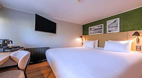 Superior Room -1 King Bed