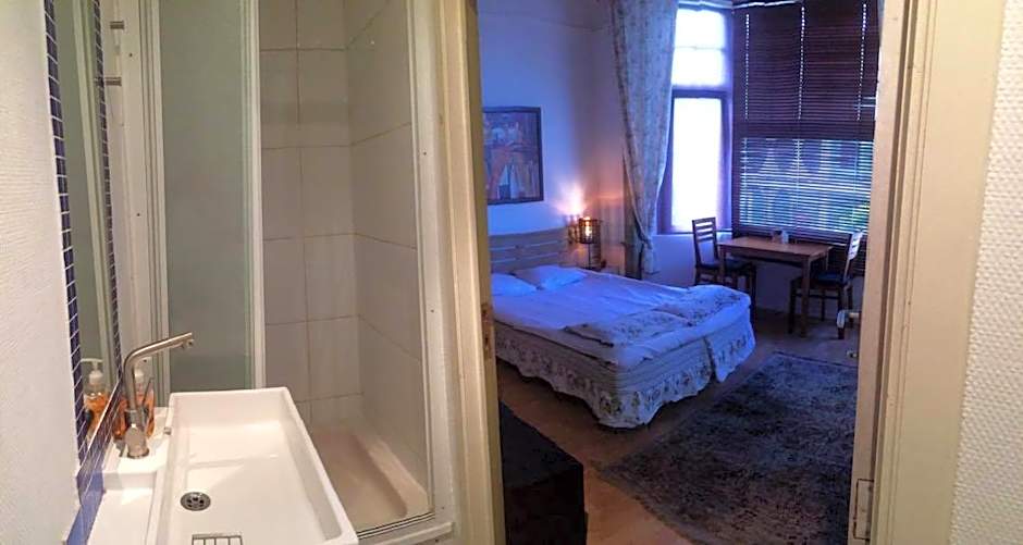 Appart-hôtel Maison de la Lune - petite Auberge d'Etterbeek