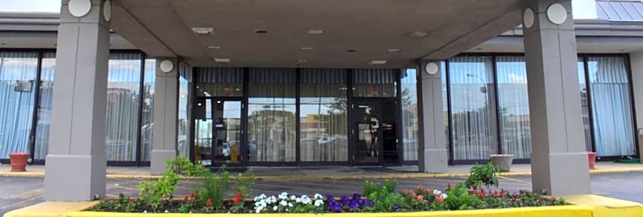 FairBridge Inn Express Melrose Park