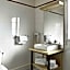 Comfort Aparthotel Versailles, St Cyr l'Ecole