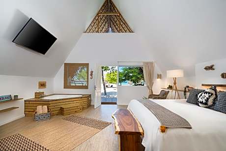 Master Bungalow Ocean Front