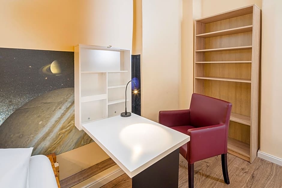Hostel Mondpalast