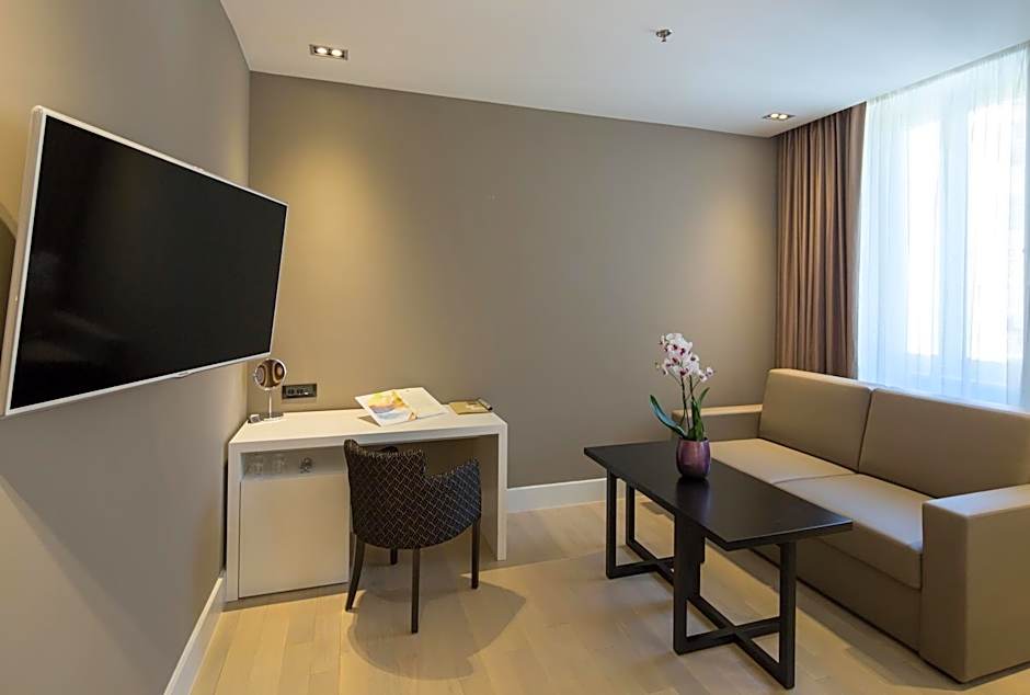 Photo 1 of 5 of Deluxe 1 Double Bed or 2 Beds