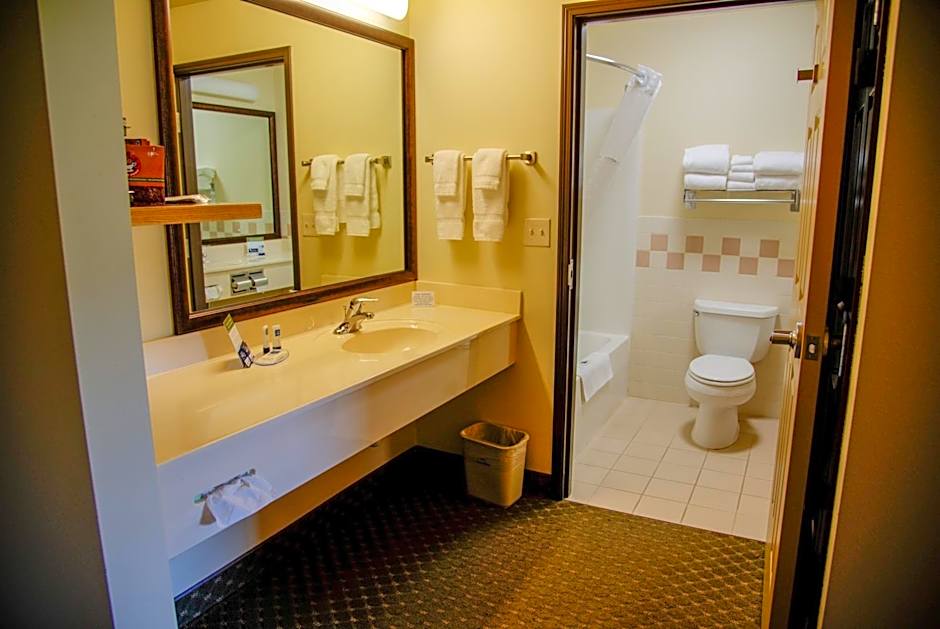 AmericInn by Wyndham Havre