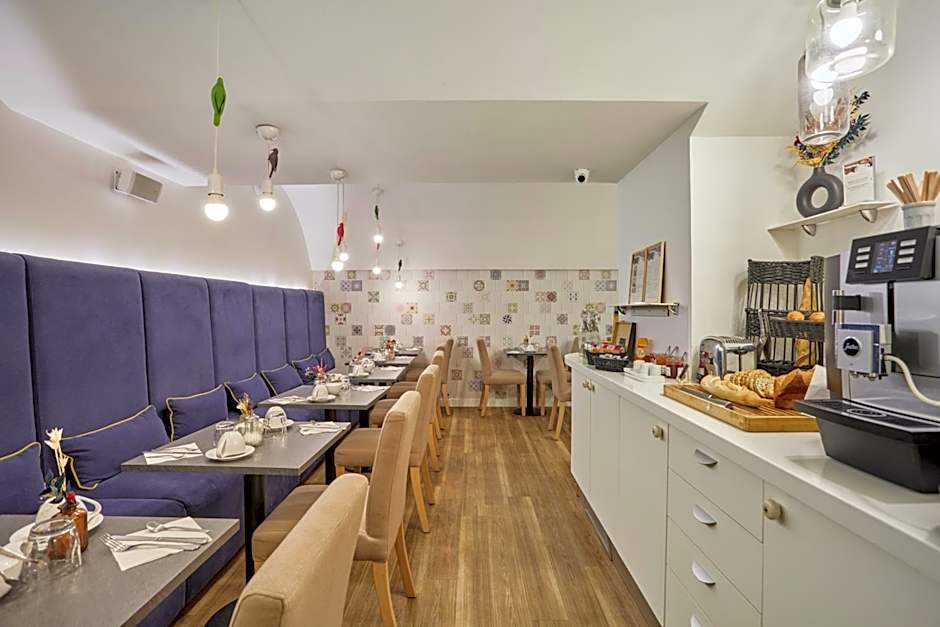 Hôtel La Parizienne - Proche Montparnasse