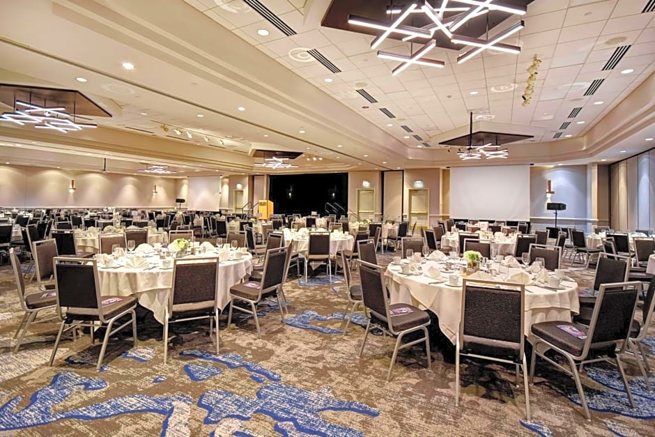 Embassy Suites By Hilton Charleston