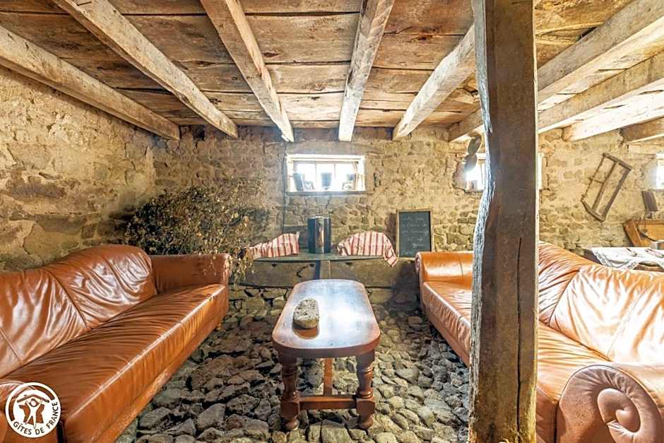 Aux 2 Puys - Gîte "Le Lemptégy"