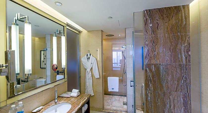 The Westin Nanjing Xuanwu Lake